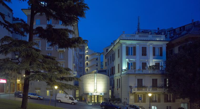 Nh Genova Centro Hotel Exterior foto